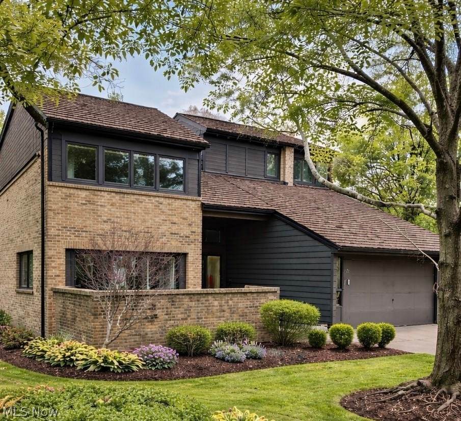 333 Portage - Photo 1