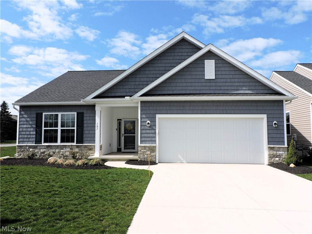 101 Spring Drive - Photo 1