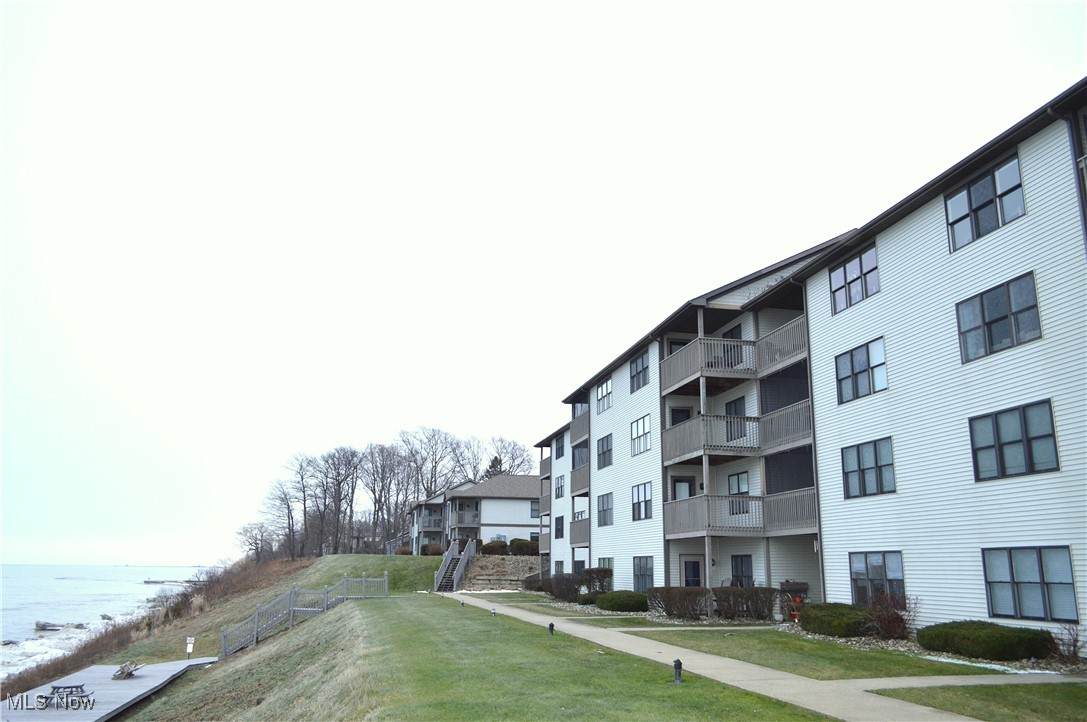 5237 Lake Rd - Photo 1