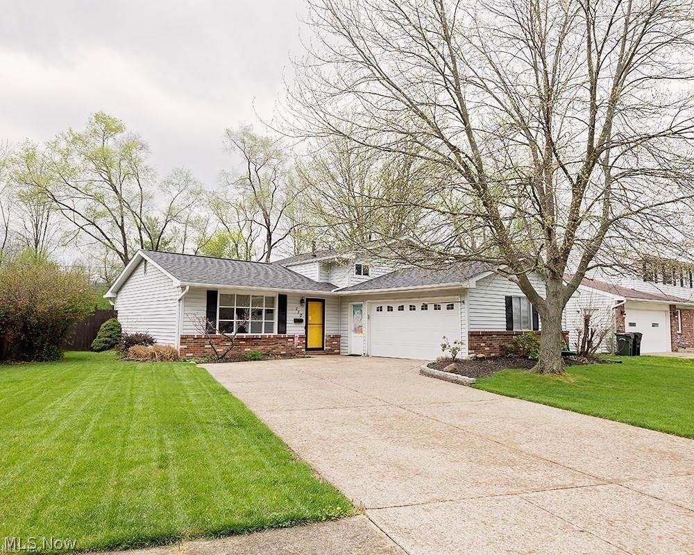 110 Edgefield Drive - Photo 1
