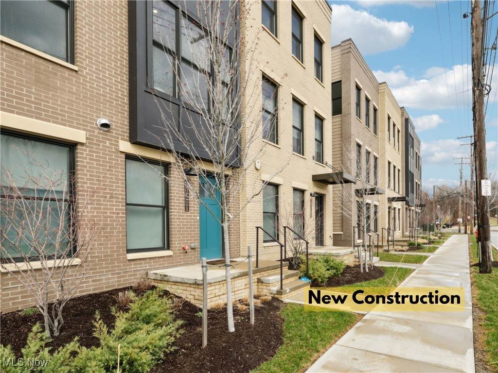 11216 Park Place - Photo 1