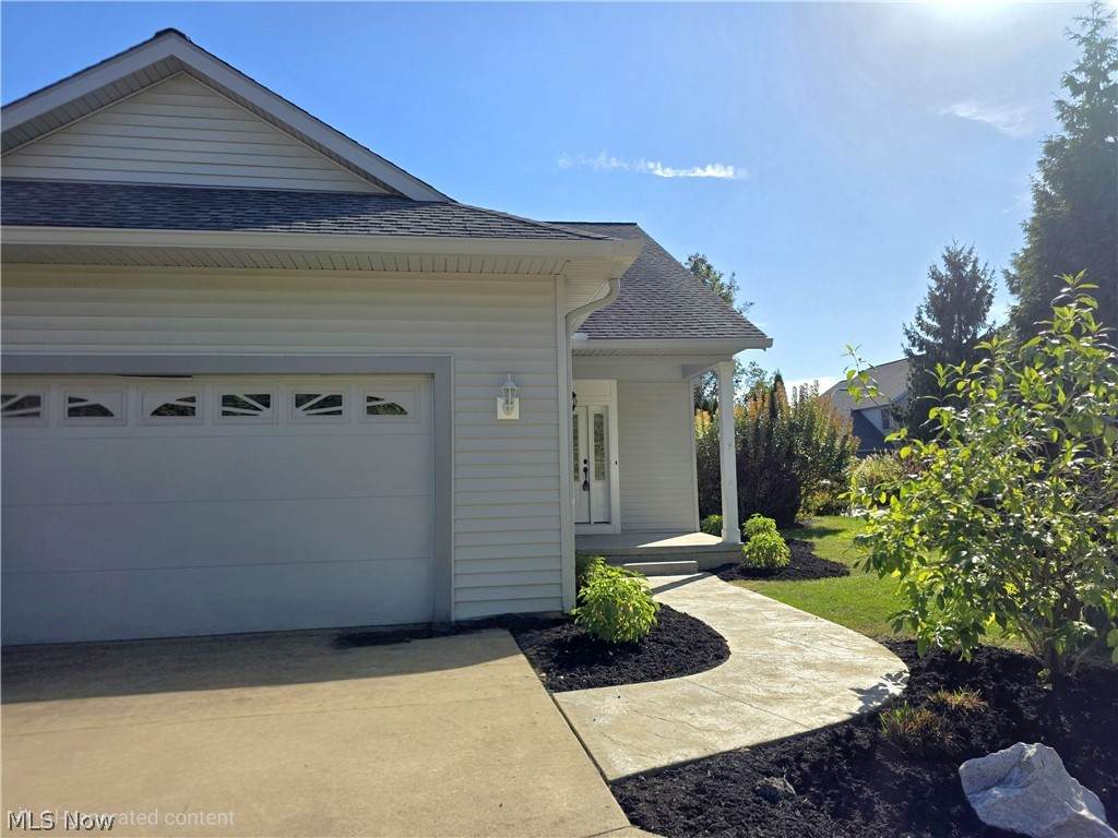 1061 Wycliff Lane - Photo 1
