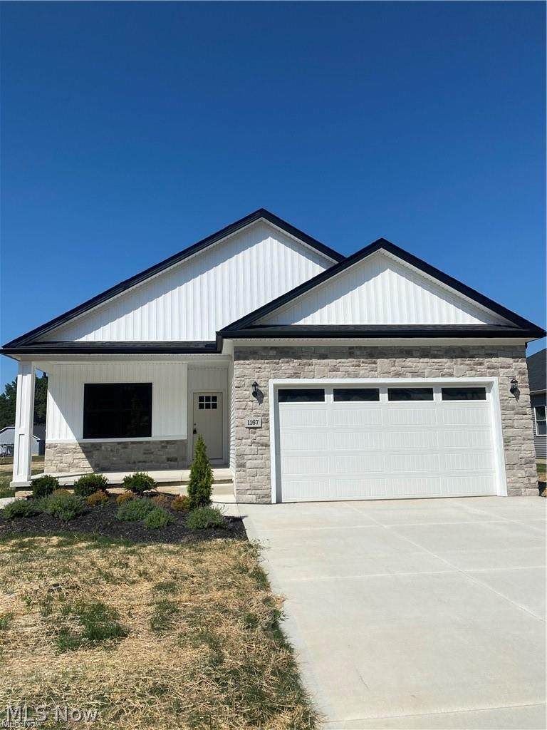 1167 Fox Run - Photo 1