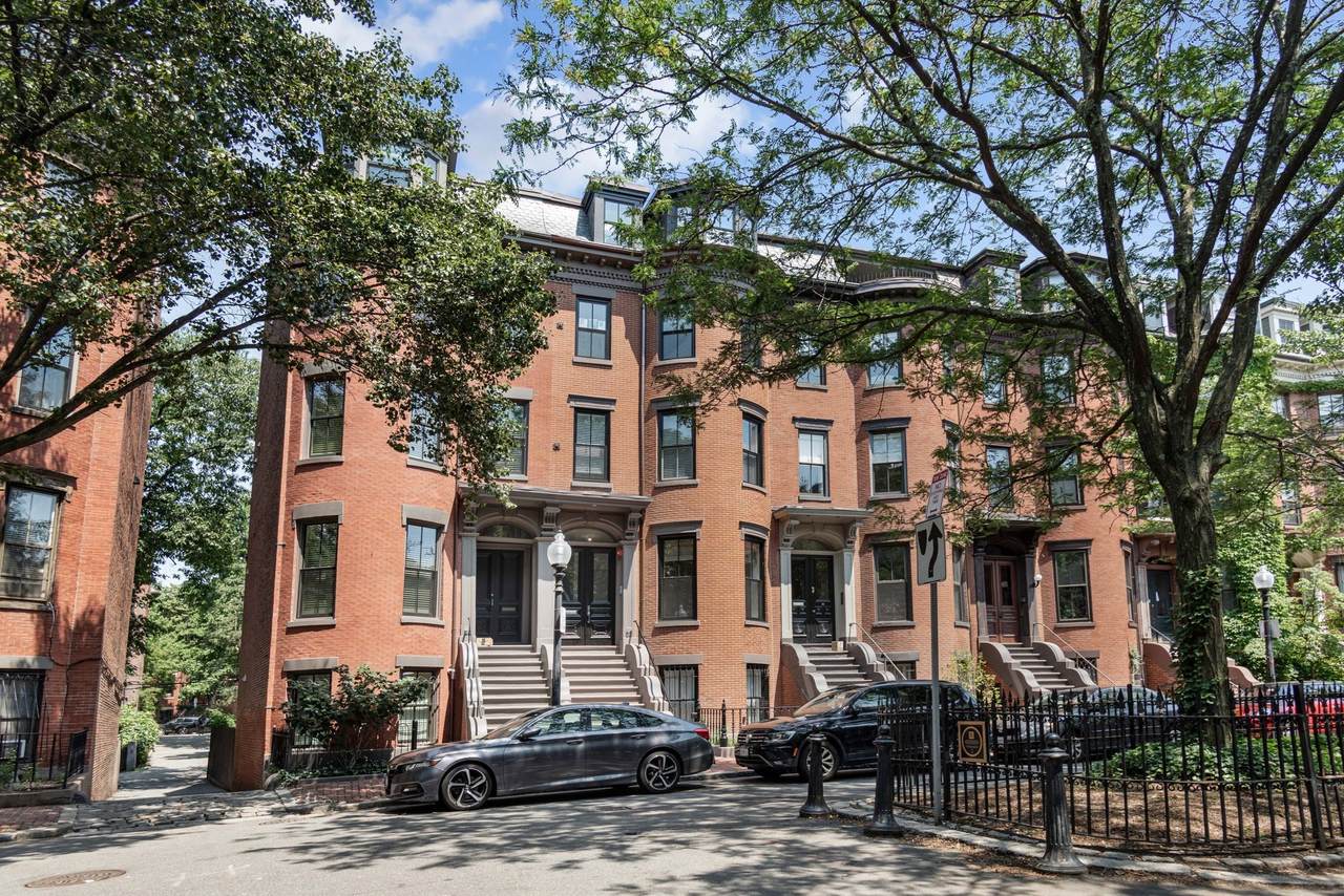 53 Rutland Sq - Photo 1