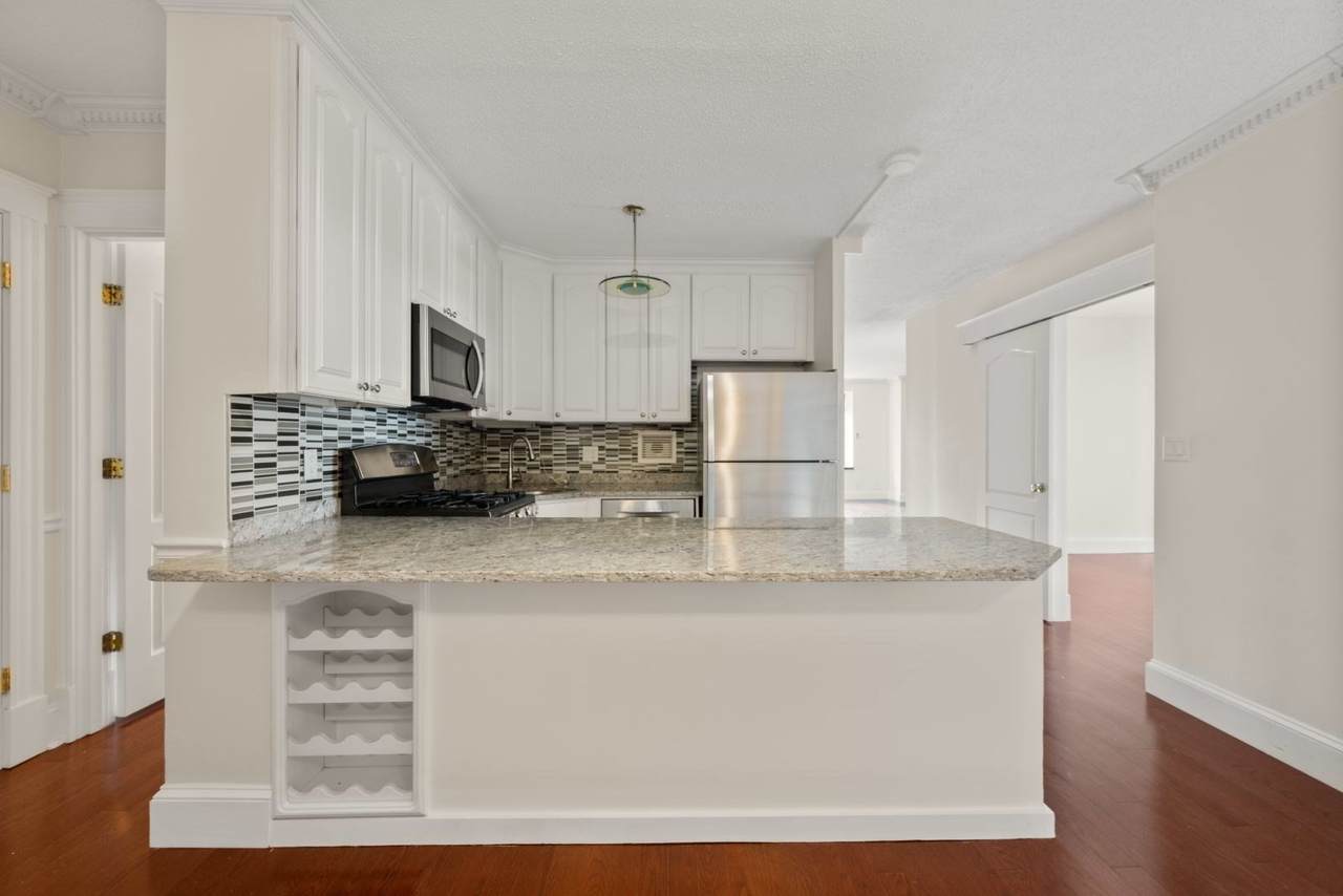 85 East India Row - Photo 1