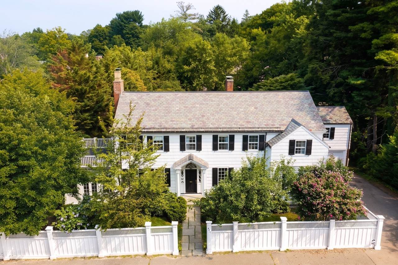 401 Heath Street - Photo 1