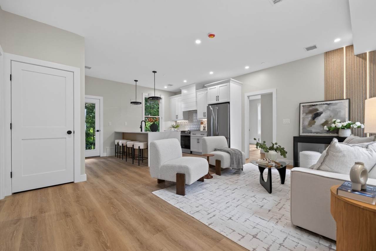 2 Readfield Place - Photo 1