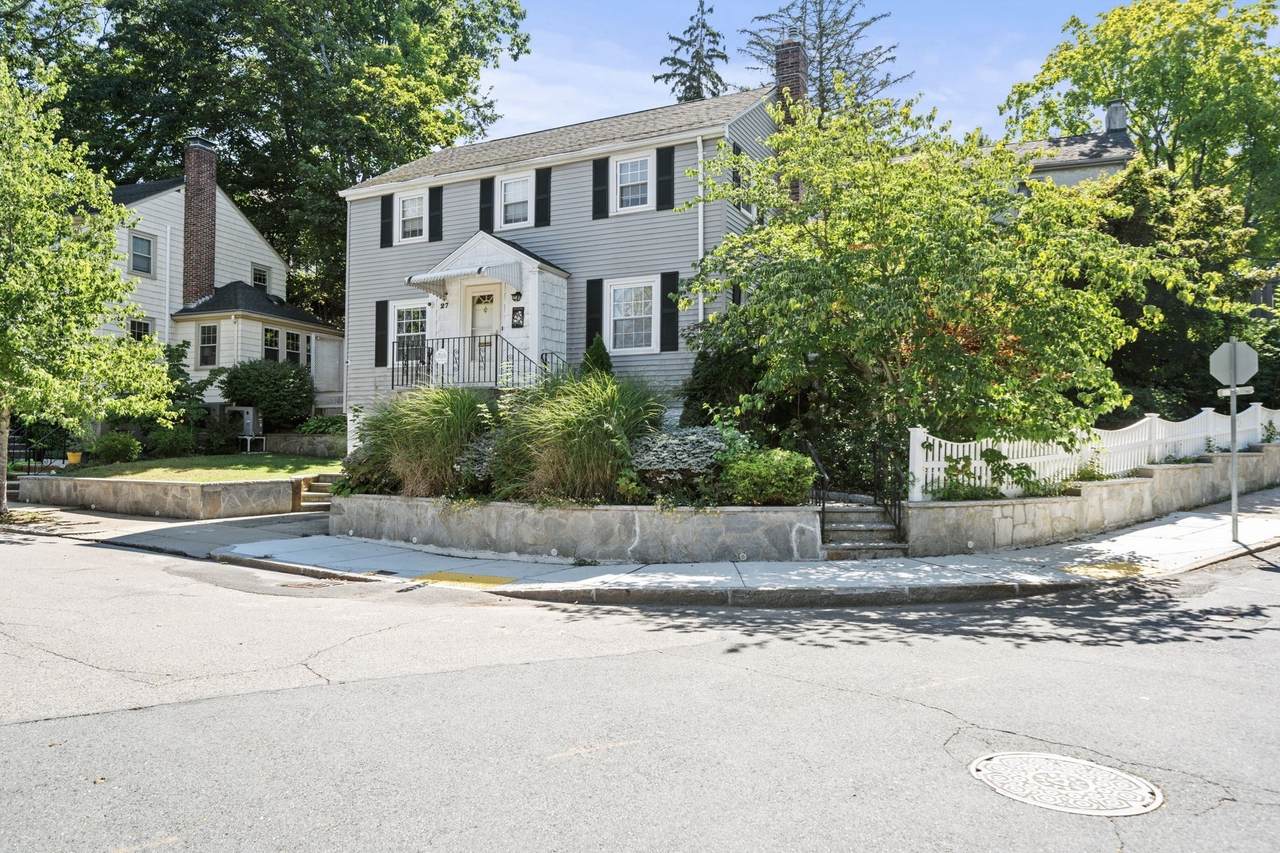 27 Northbourne Rd - Photo 1