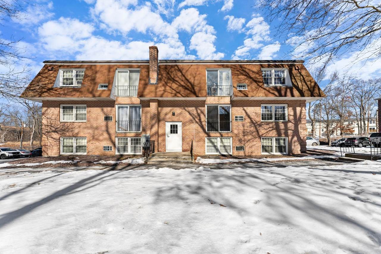 82 Boylston Ln - Photo 1