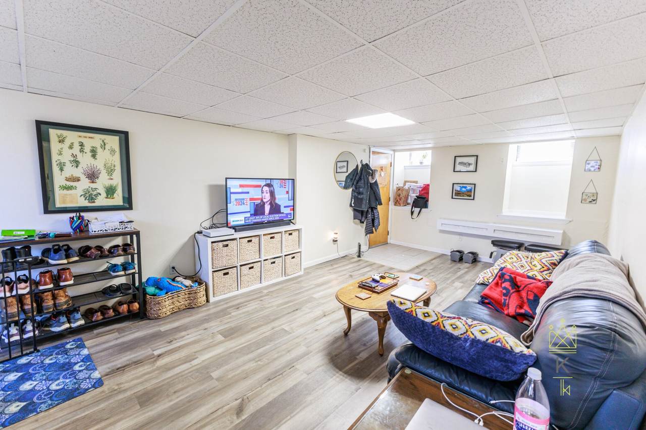 36 Park St - Photo 1