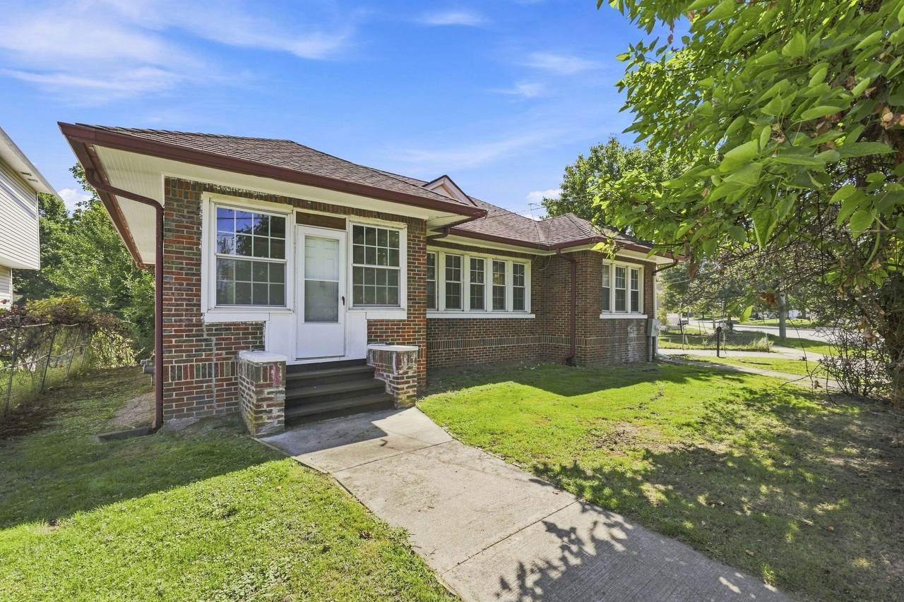 133 Parker St - Photo 1