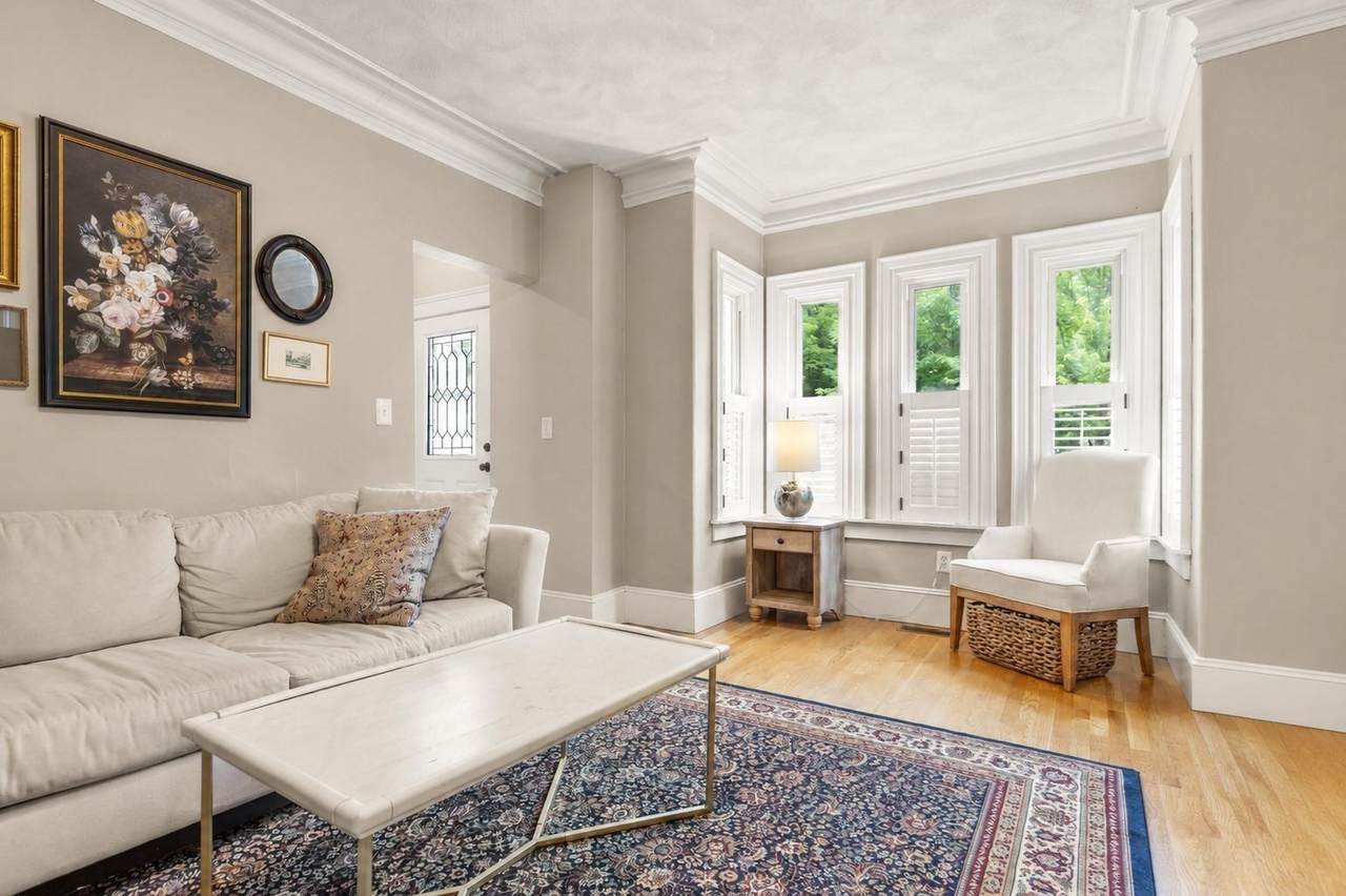 https://bt-photos.global.ssl.fastly.net/mlspin/1280_boomver_1_73575764_2.jpg