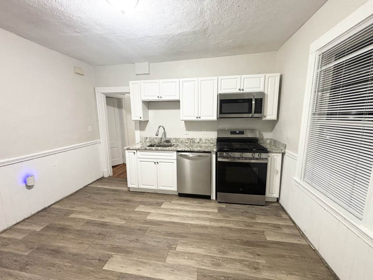 18 Perry Street - Photo 1