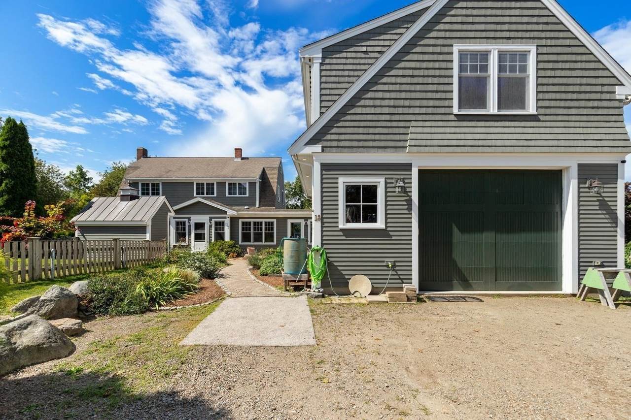 18 Holly St - Photo 1