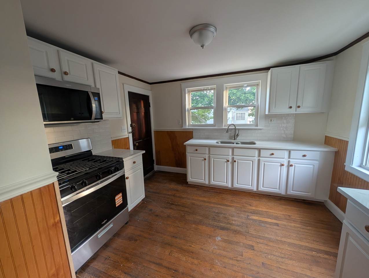 90 Lawn Ave - Photo 1