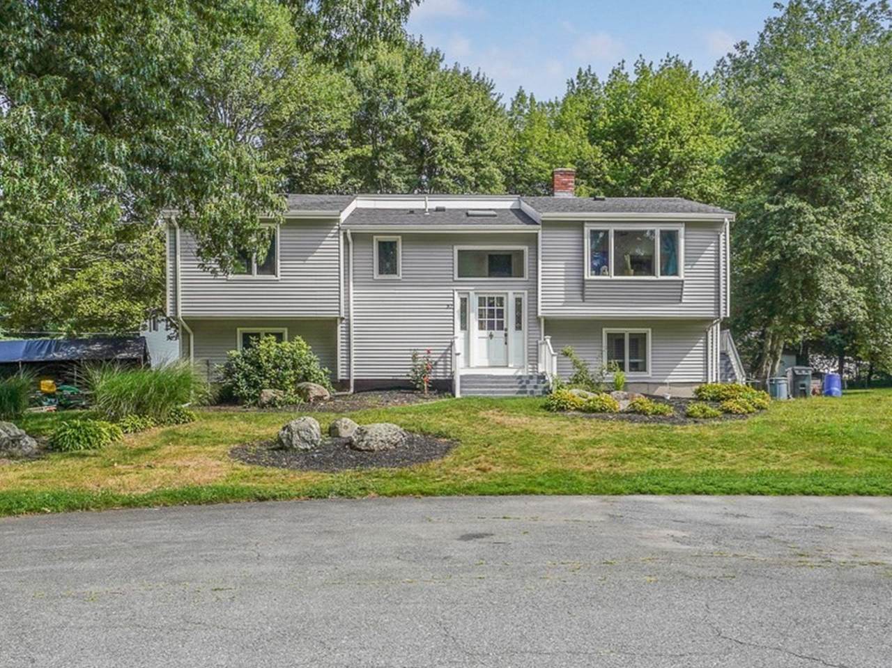 37 Slade St - Photo 1