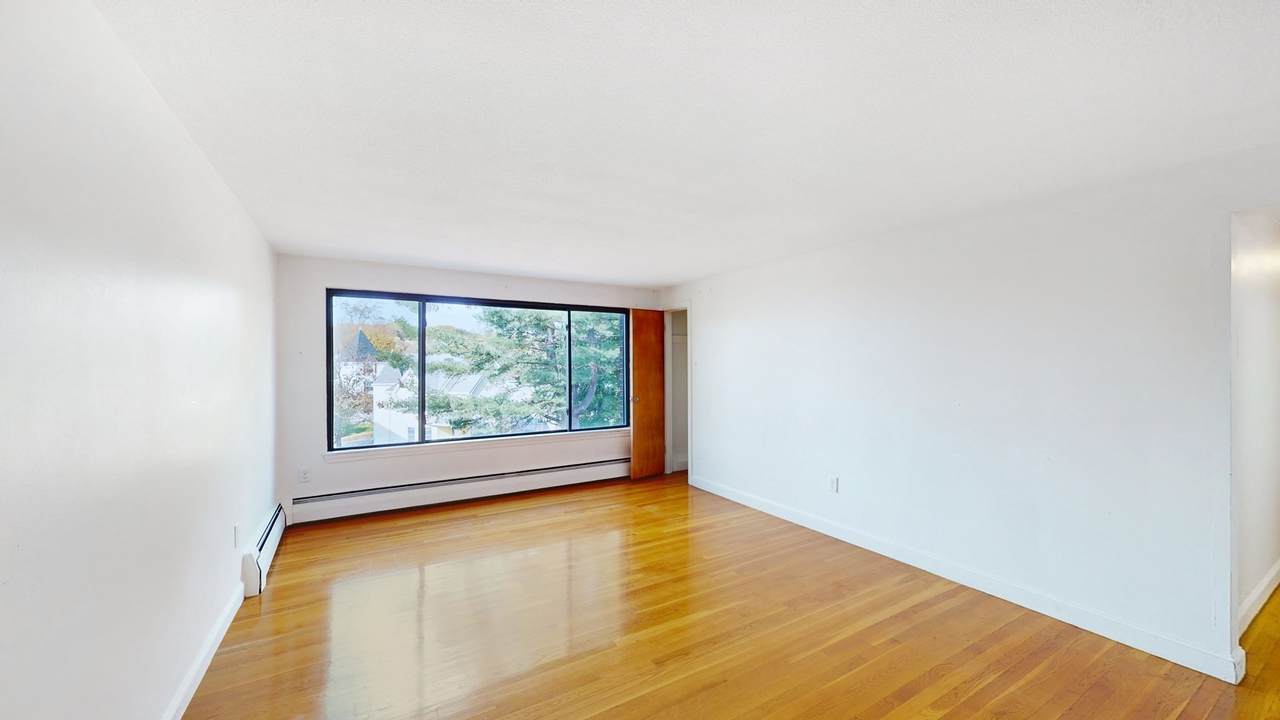 189 W. Wyoming Ave. - Photo 1