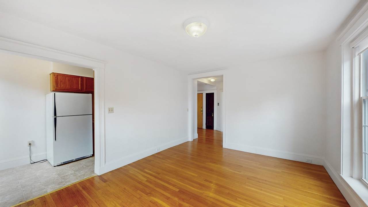 https://bt-photos.global.ssl.fastly.net/mlspin/1280_boomver_1_73576348_2.jpg