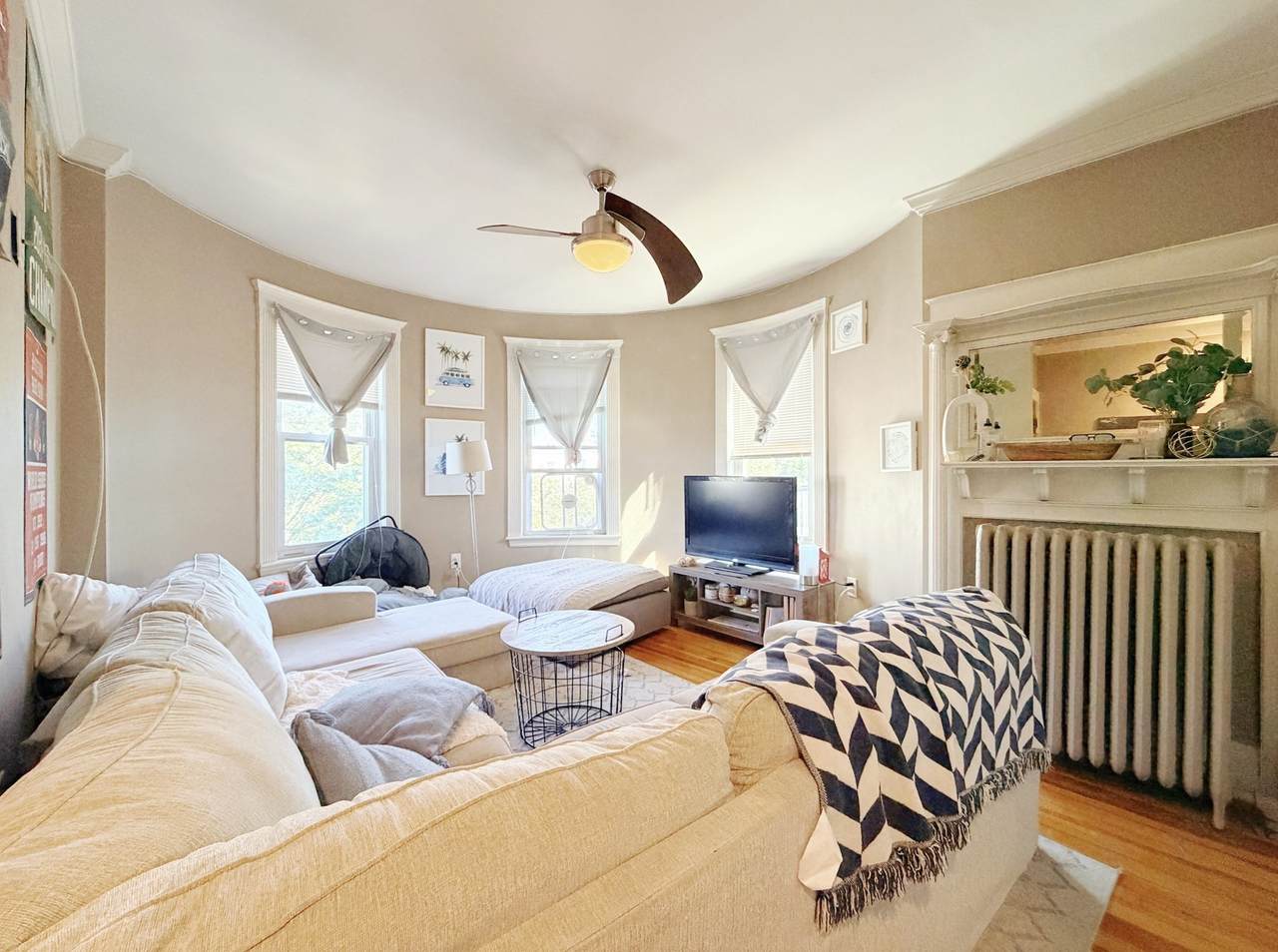 17 Pleasant St - Photo 1