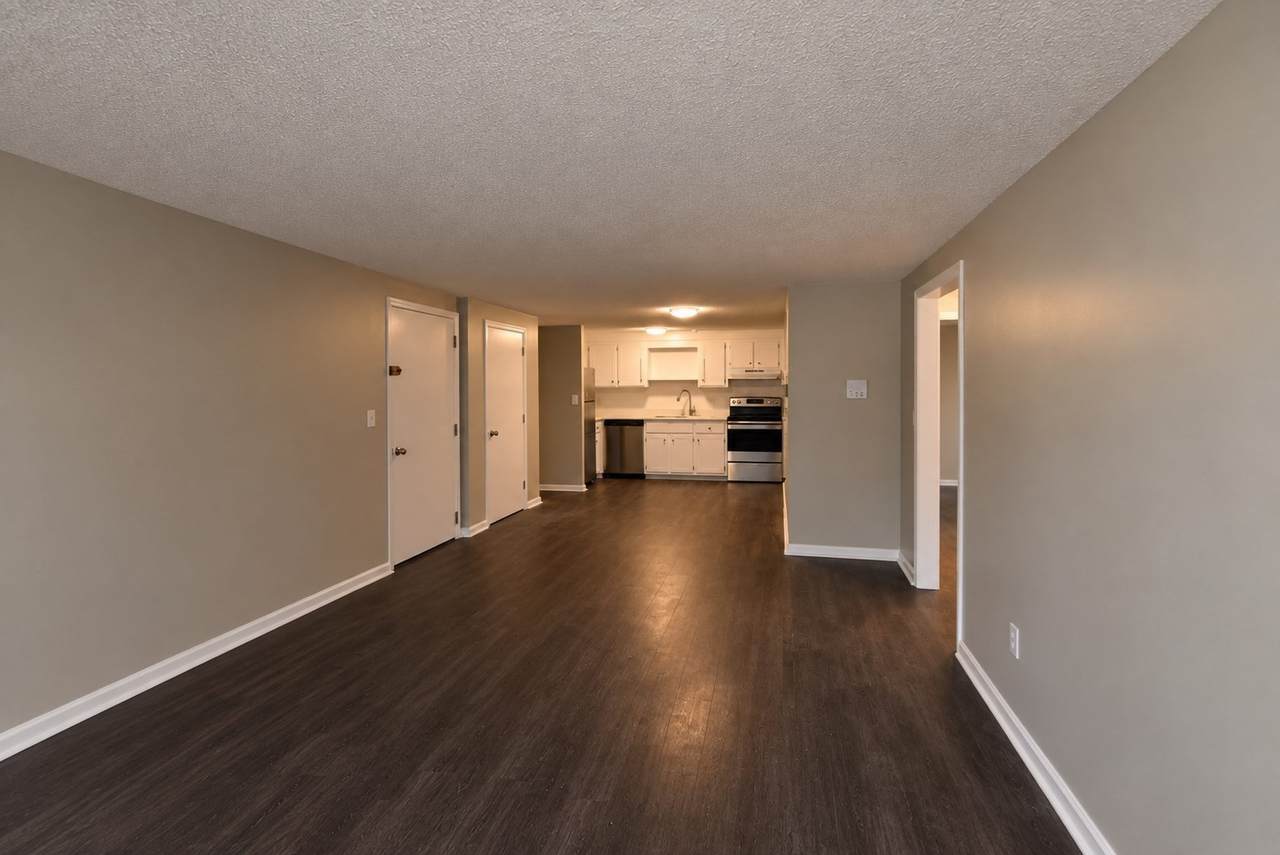 1 Trafalgar Dr - Photo 1