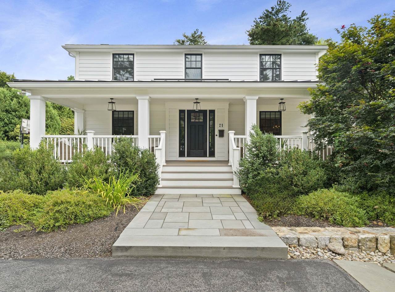 21 Elmwood Rd - Photo 1