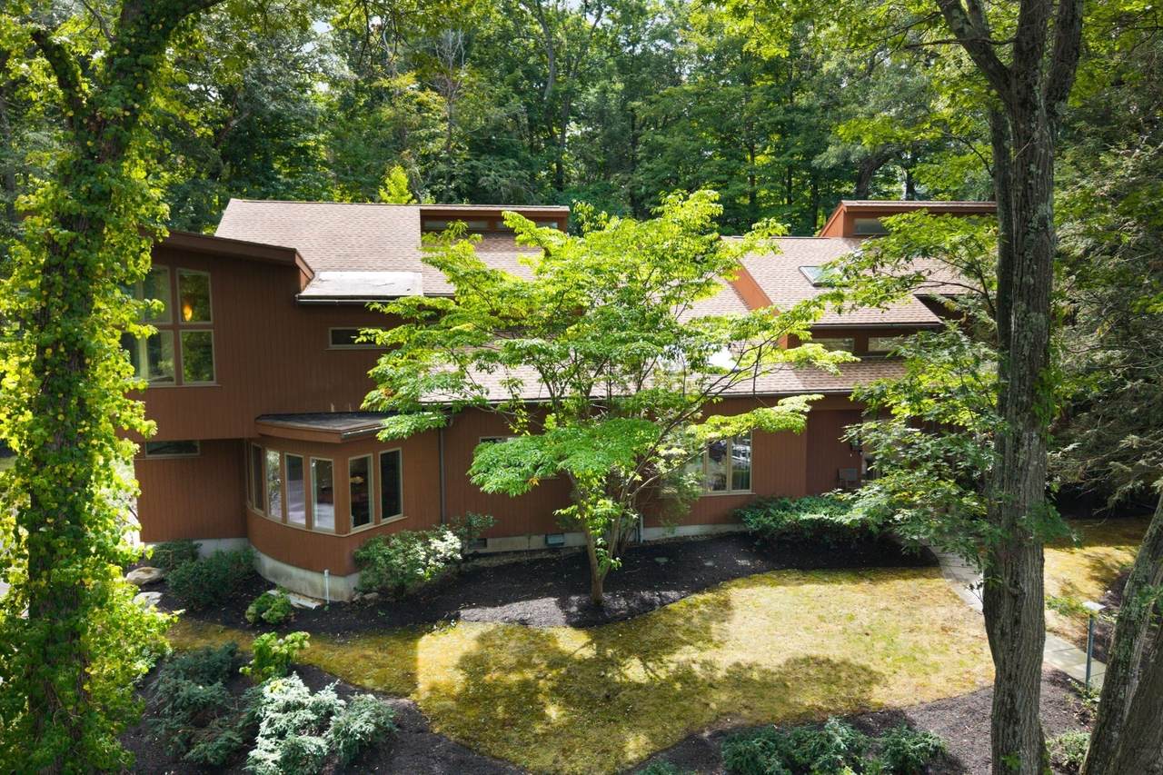 40 Warren Street - Photo 1