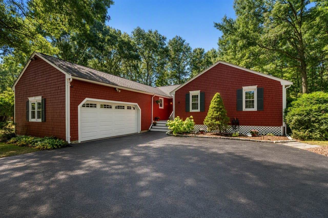 20 Wexford Dr - Photo 1