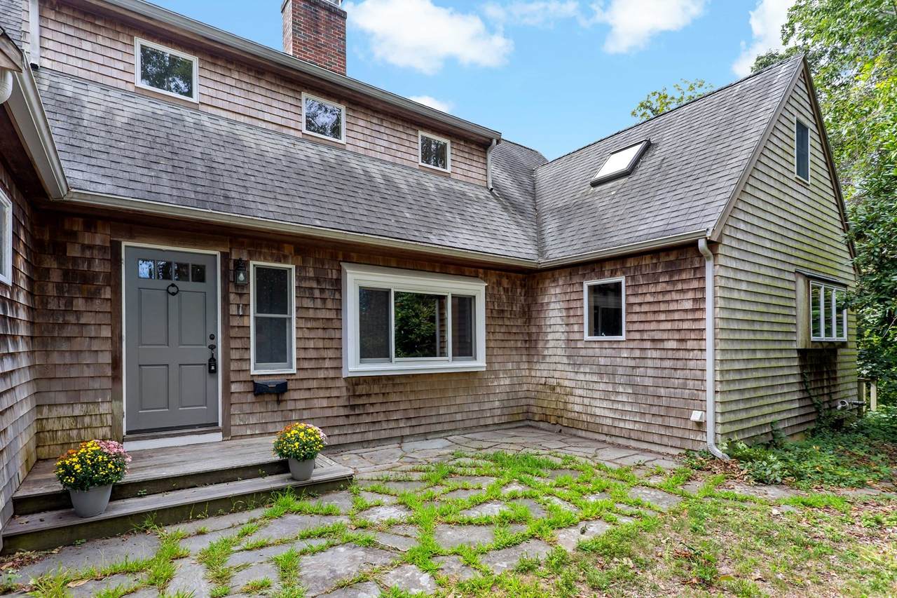 1 Fern Ln - Photo 1