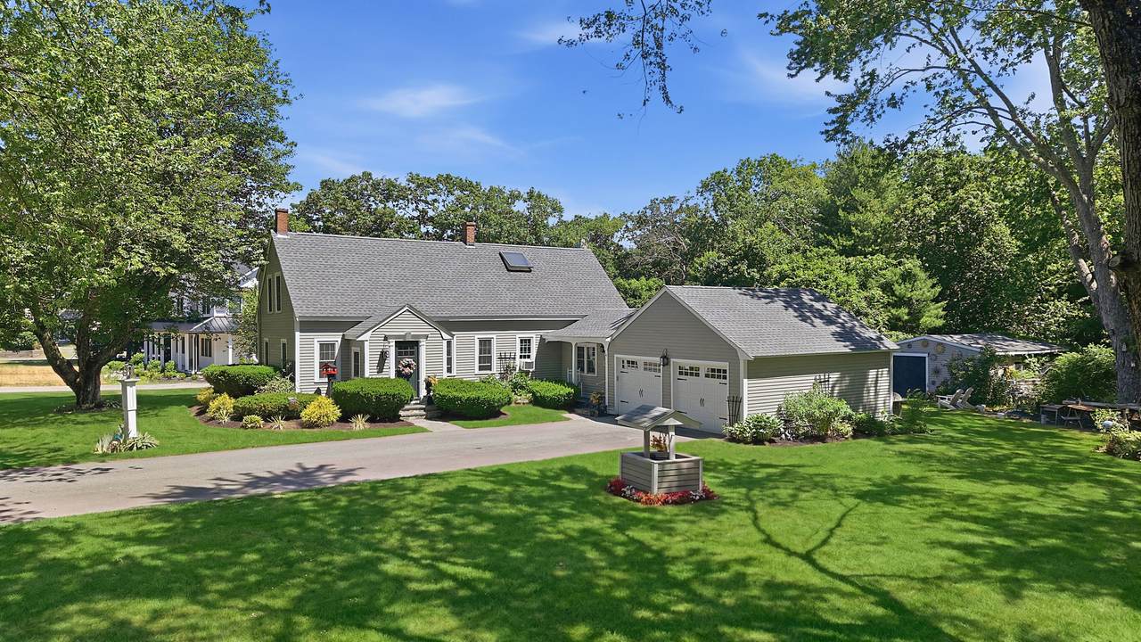 135 Newland - Photo 1