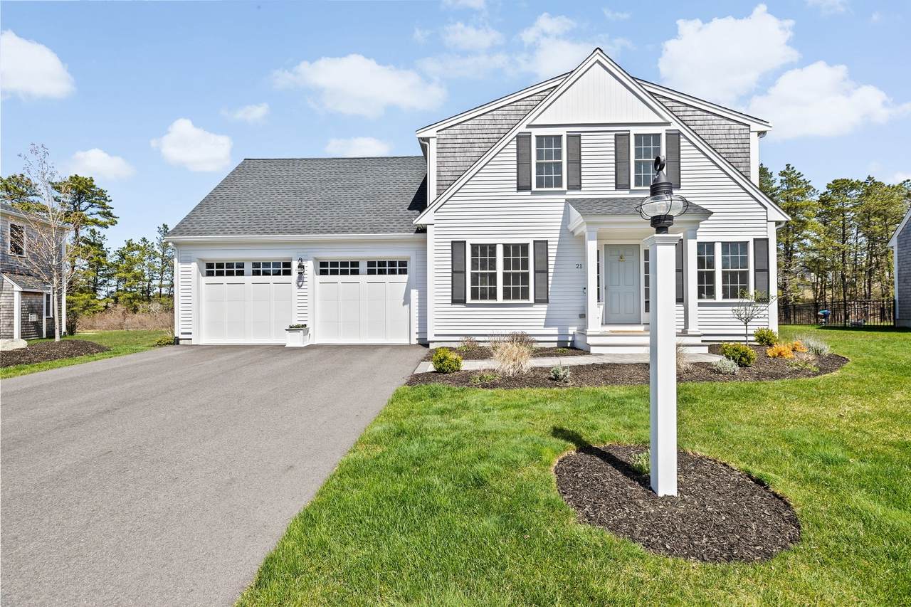 21 Blossom Drive - Photo 1