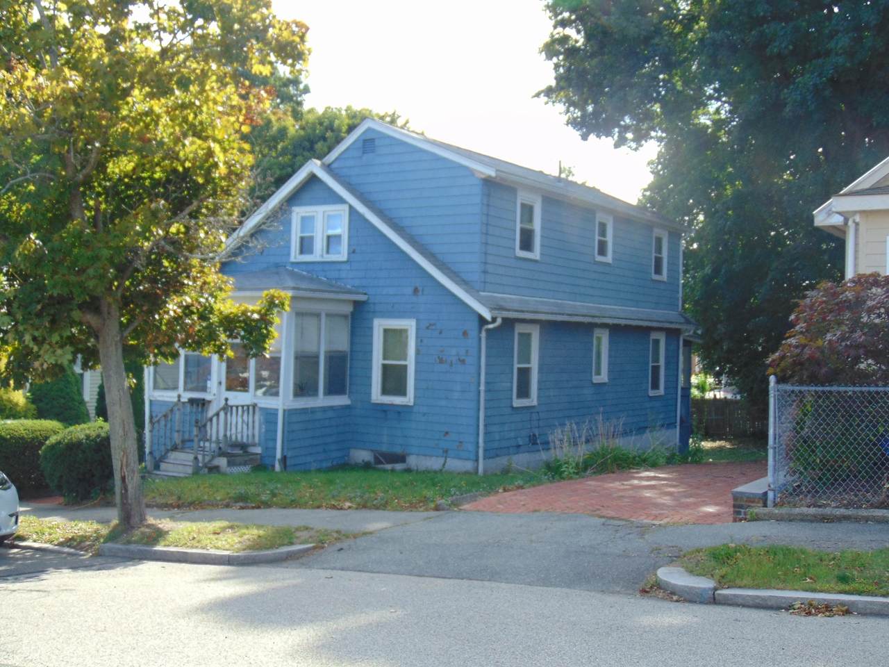 152 Holbrook Rd - Photo 1