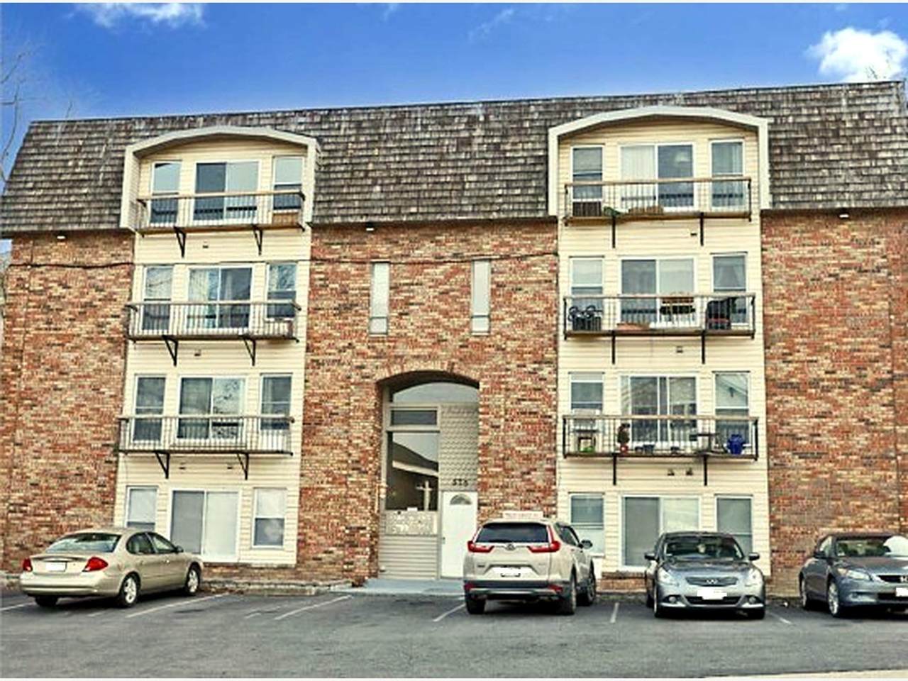 33 Prospect St - Photo 1