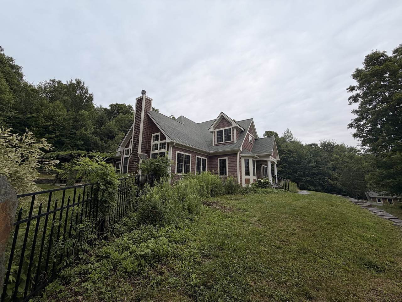 https://bt-photos.global.ssl.fastly.net/mlspin/1280_boomver_1_73578386_2.jpg