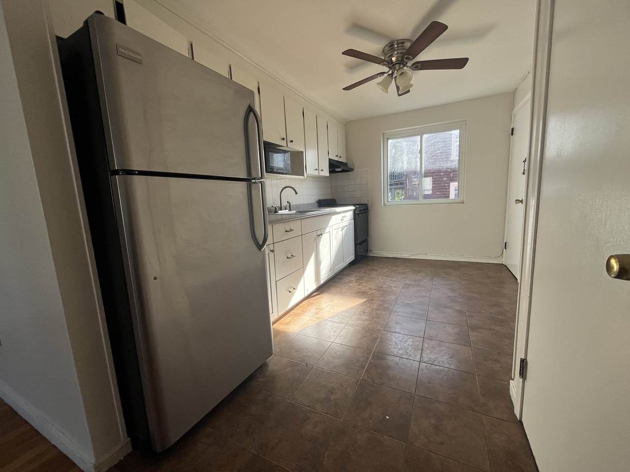 4090 Washington - Photo 1