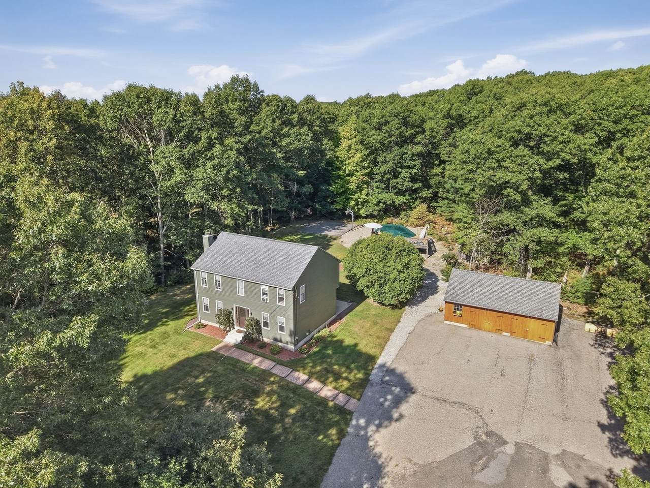 10 Flaxfield Road - Photo 1