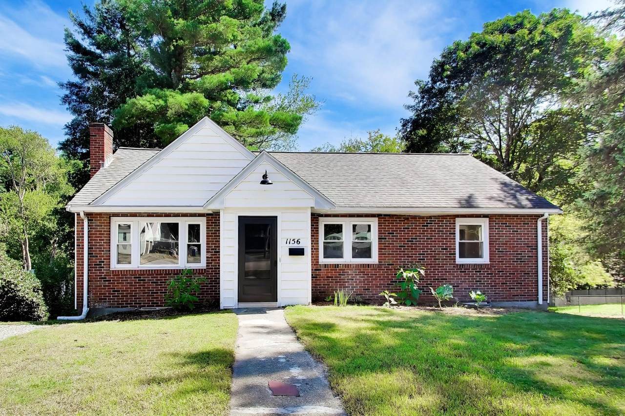 1156 Washington St - Photo 1