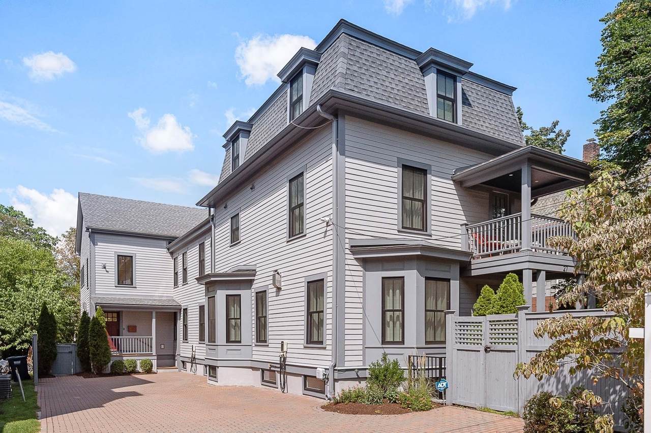 27 Walden St - Photo 1