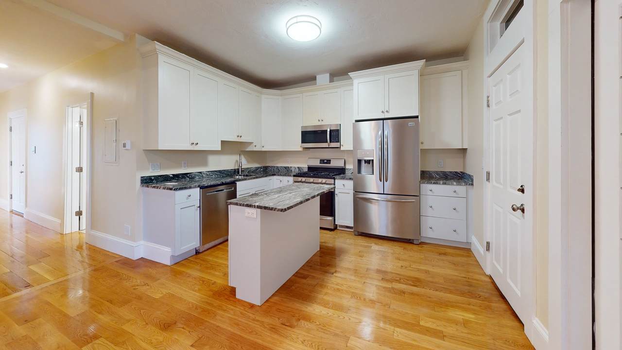 8 Dewey - Photo 1