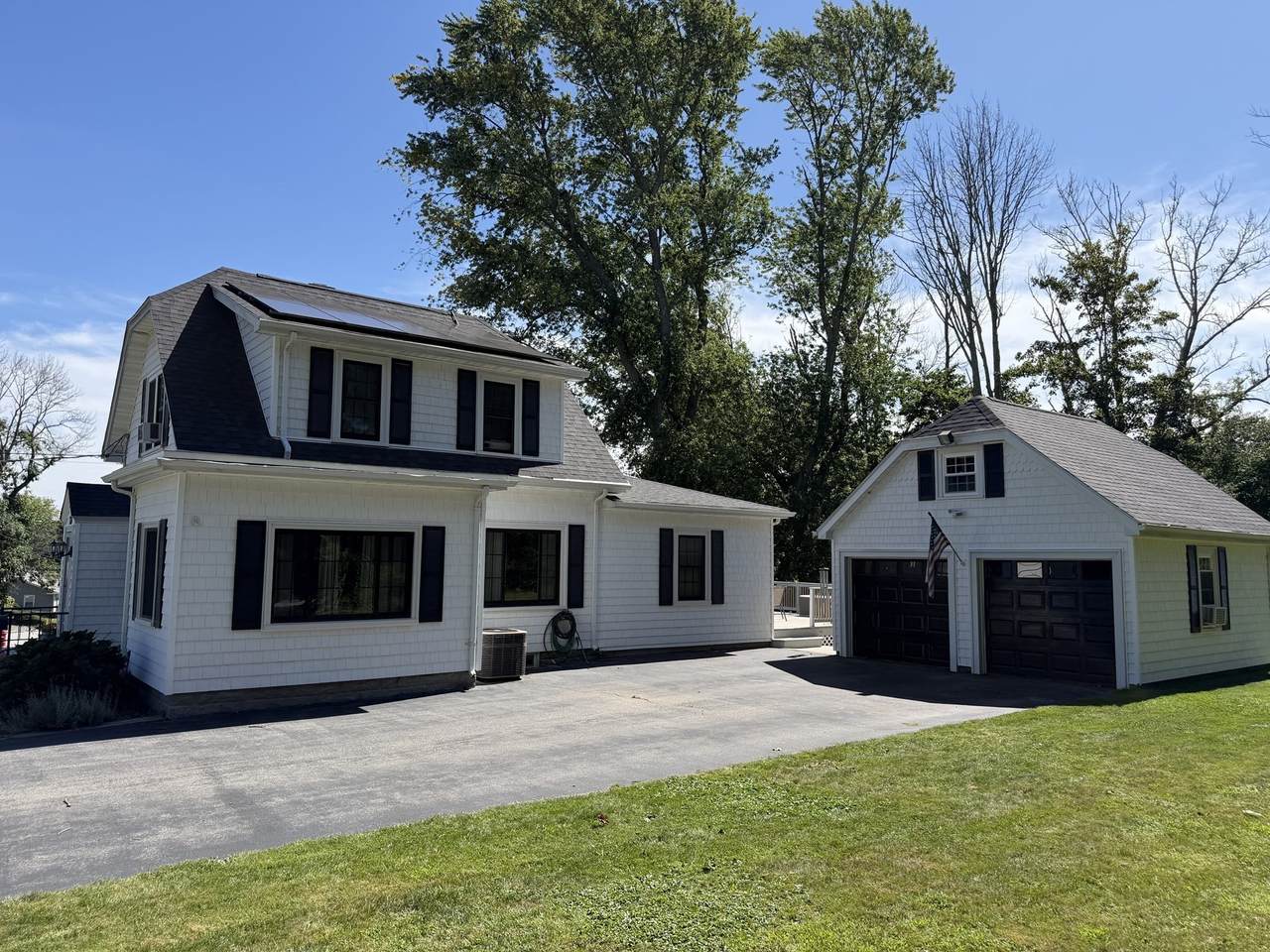 233 Gifford Ave - Photo 1