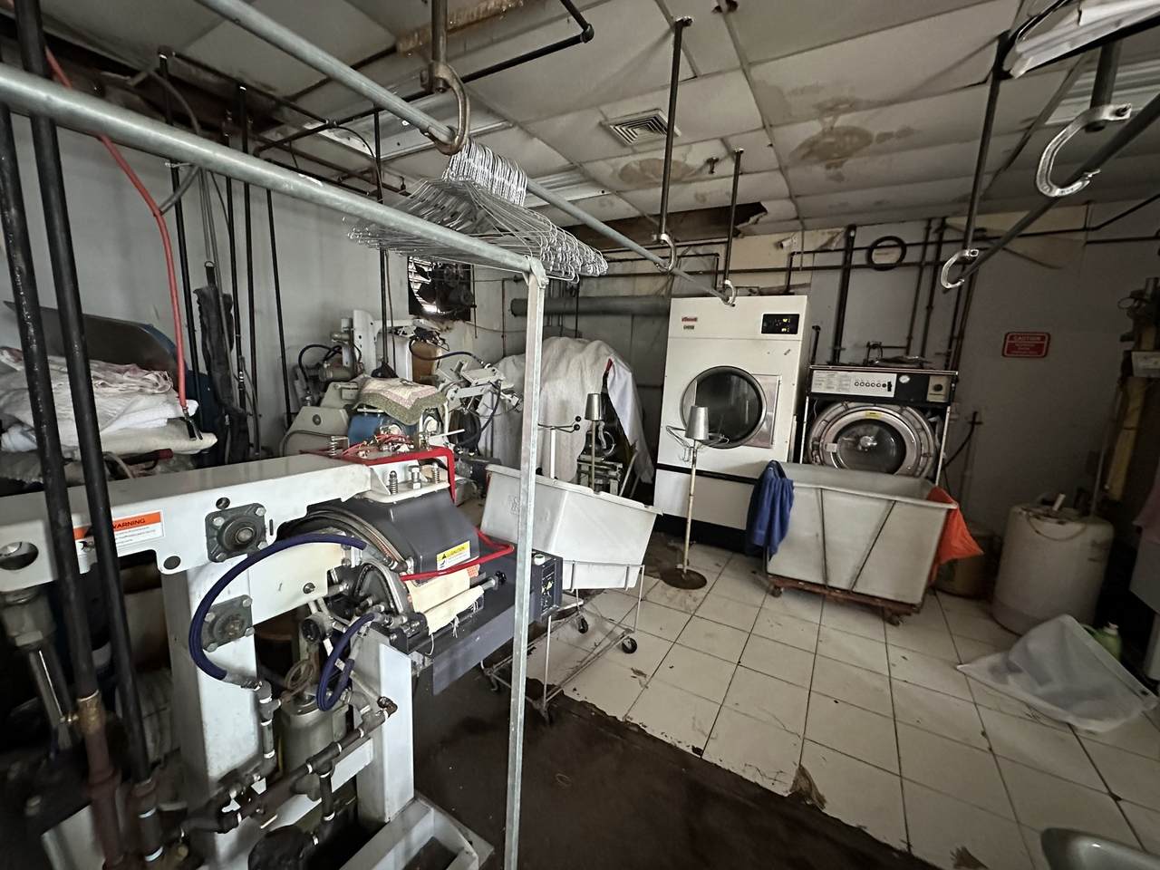 https://bt-photos.global.ssl.fastly.net/mlspin/1280_boomver_1_73579872_2.jpg