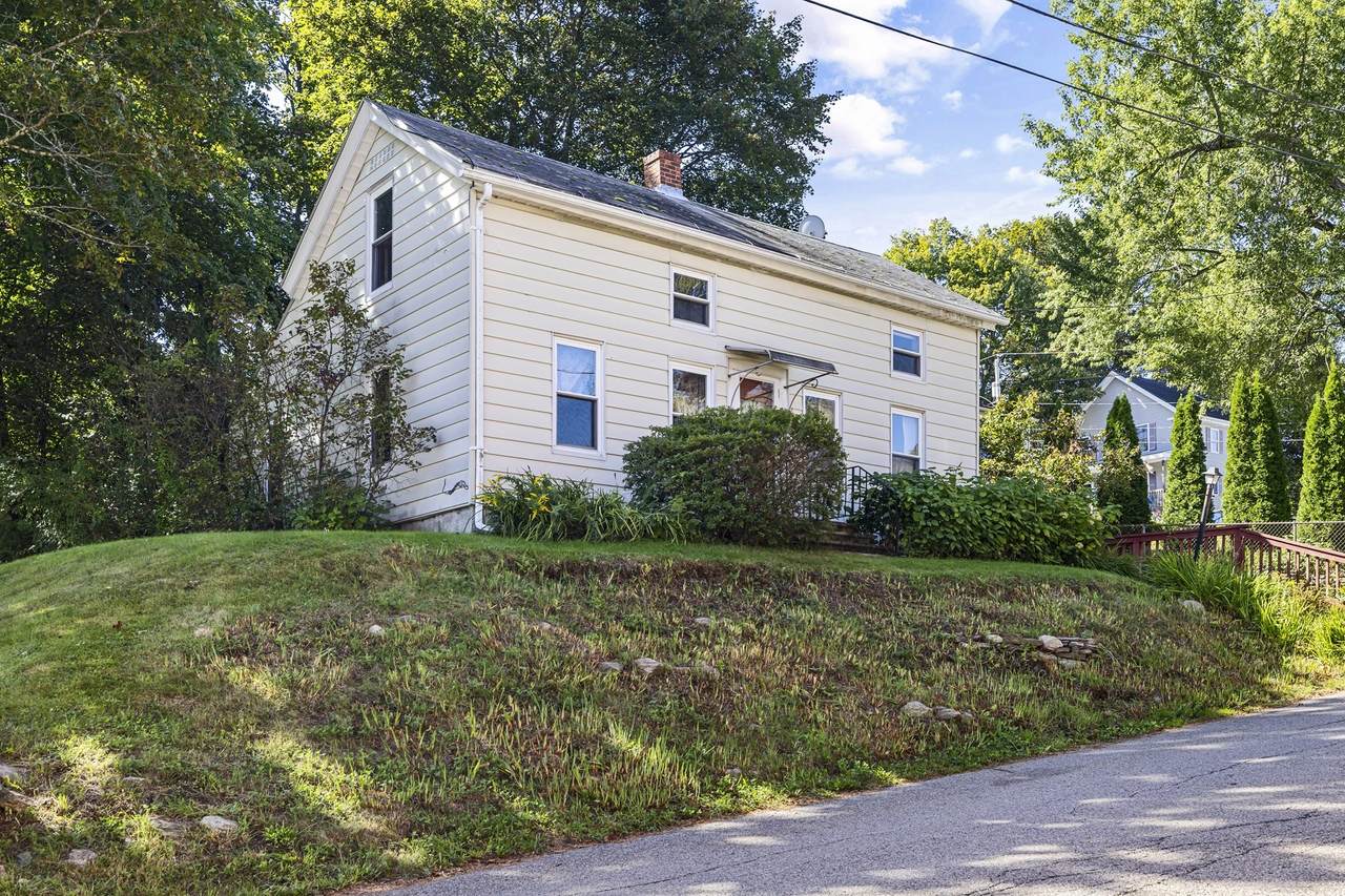 11 Prospect St - Photo 1