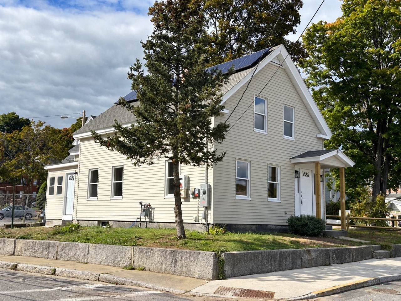 40 Snow St - Photo 1