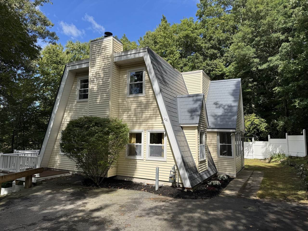 121 Copperfield Rd - Photo 1