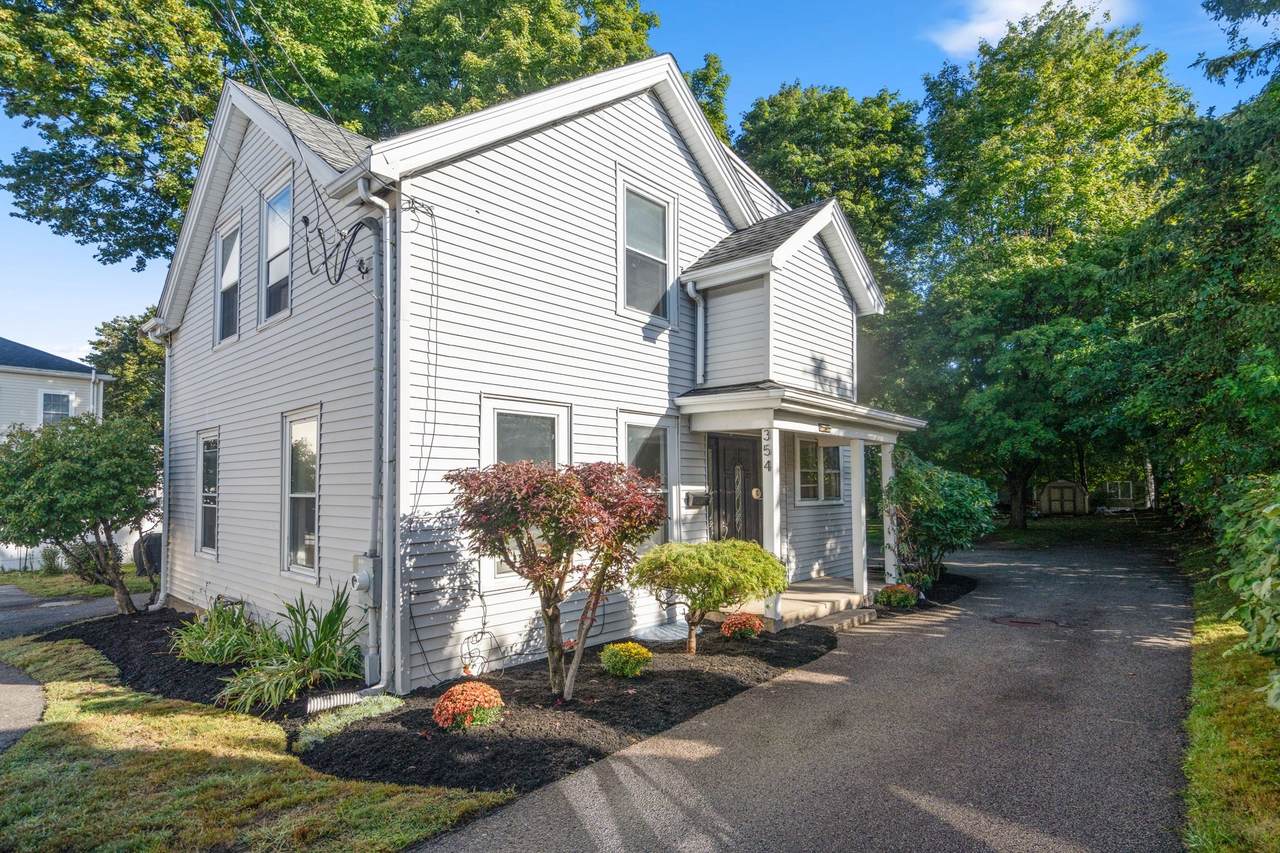 354 Hunnewell Street - Photo 1