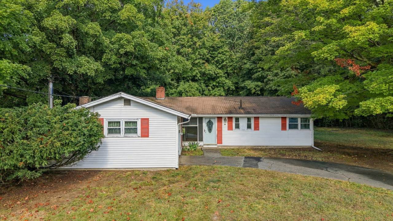 32 Curwen Rd - Photo 1