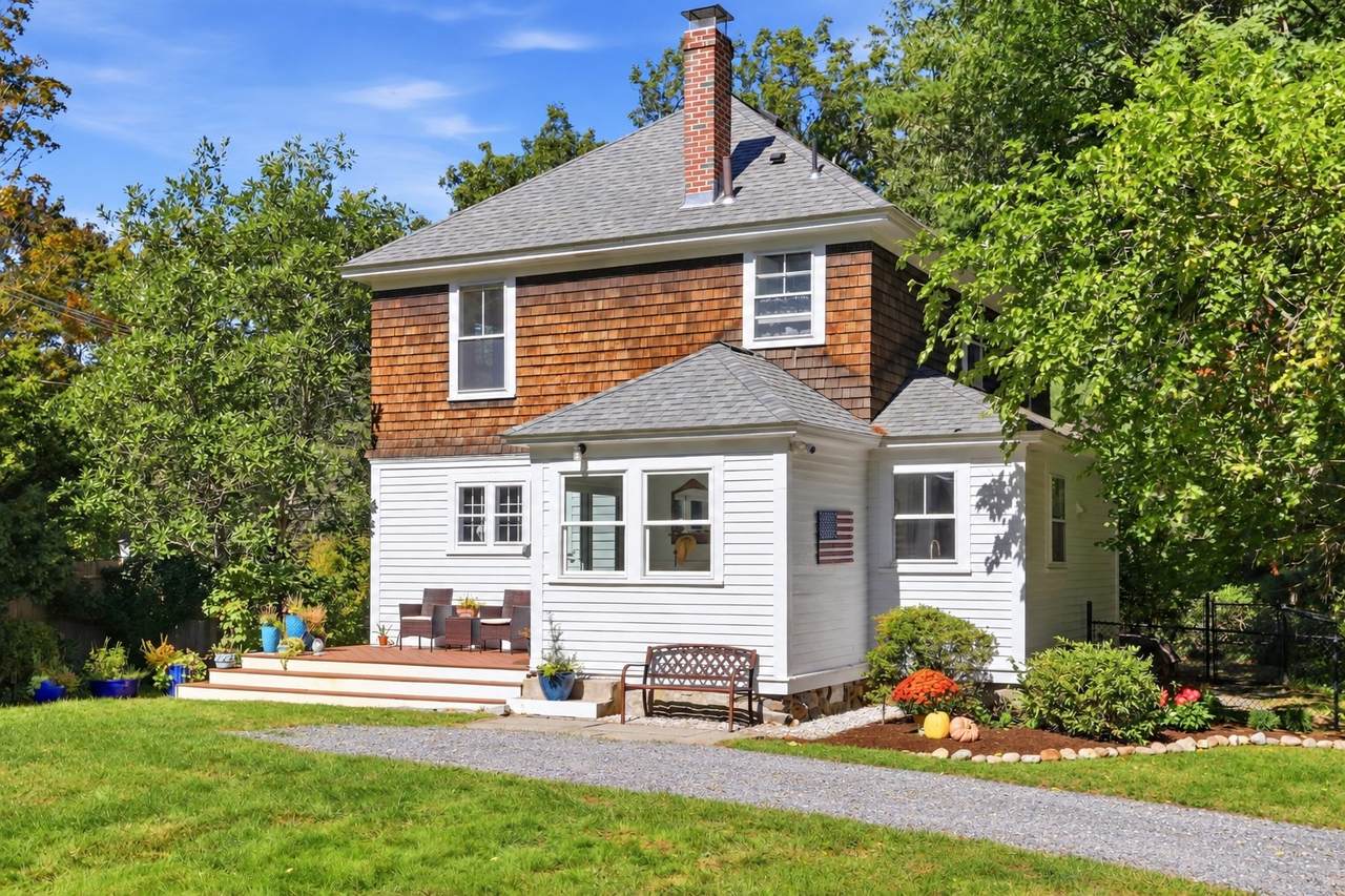256 Great Road - Photo 1