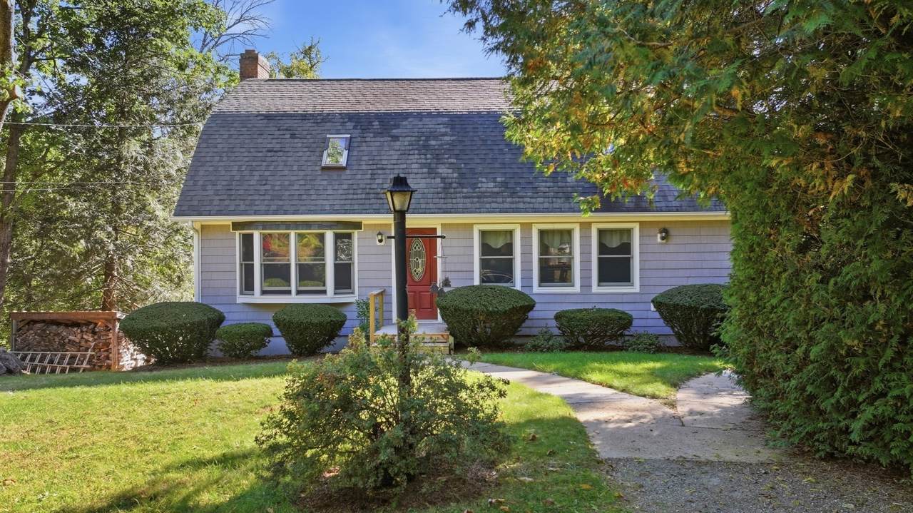 221 Pierce Rd - Photo 1
