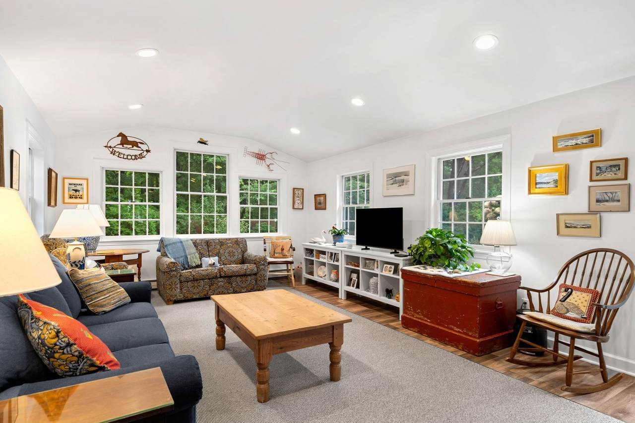14 Ortins Rd - Photo 1