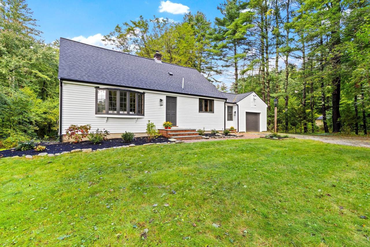 217 Hudson Rd - Photo 1