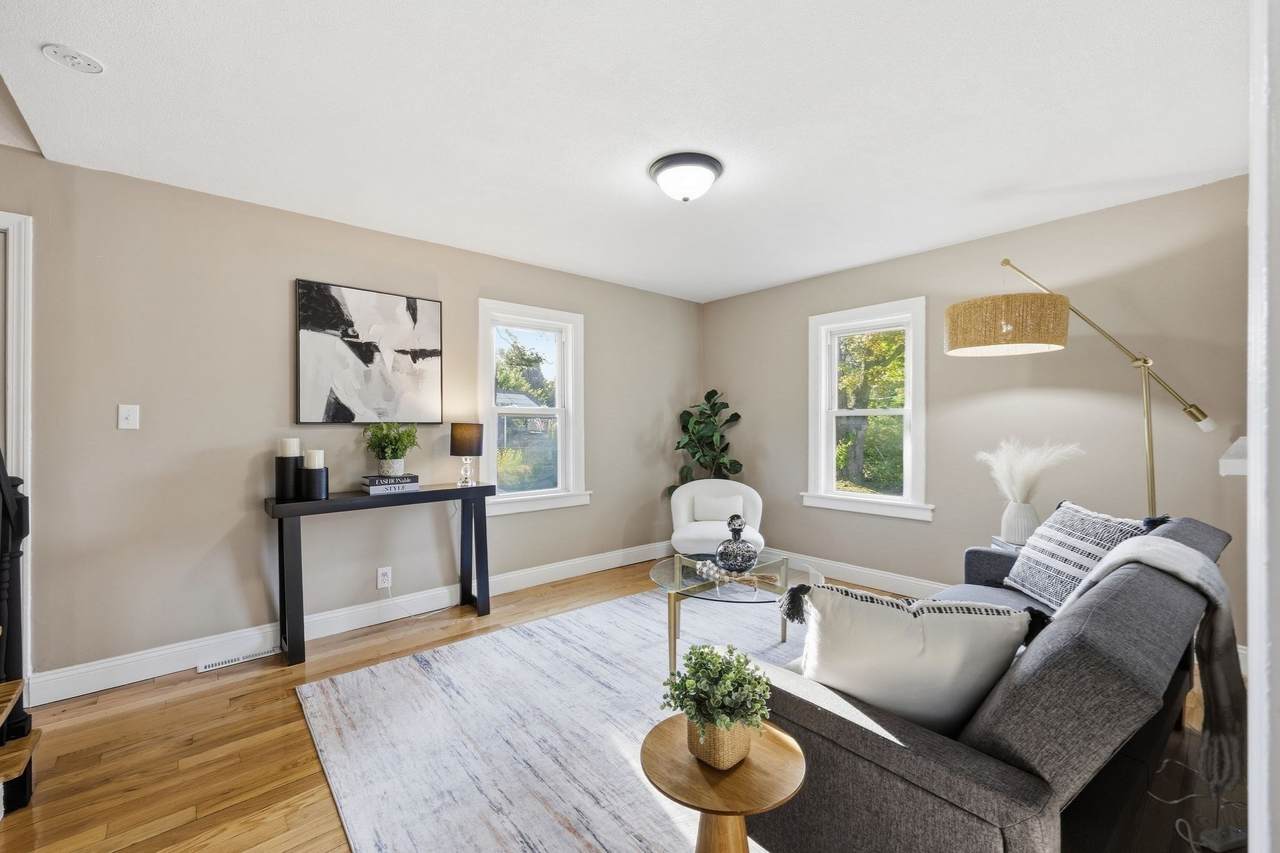 https://bt-photos.global.ssl.fastly.net/mlspin/1280_boomver_1_73586162_2.jpg